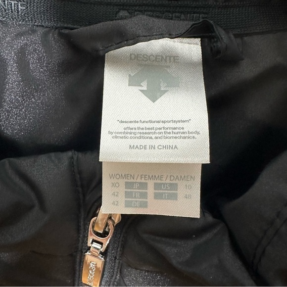 Descente Sarah Featherless 700 Fill DWR Insulated Vest Womens 10 NWT - Picture 2 of 10